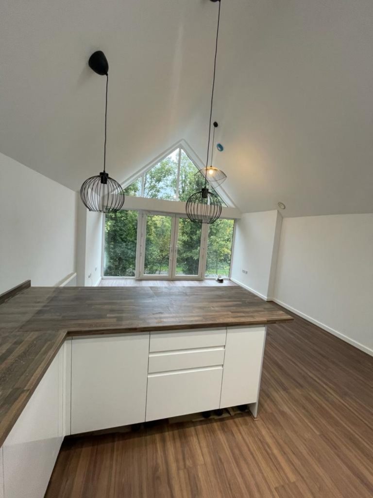 2PHOTO-2023-03-16-12-42-40