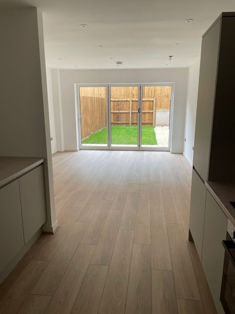 House 6 - Lounge View